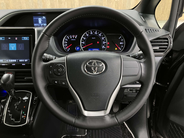 トヨタ ヴォクシー 2.0 ZS 煌Ⅱの中古車