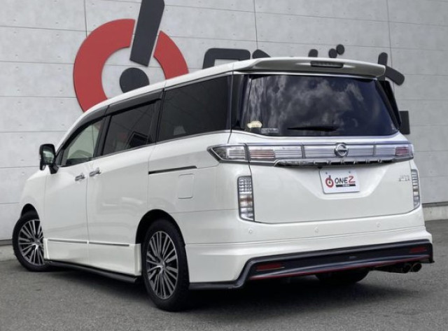 日産 エルグランド 2.5 250ハイウェイスターSの中古車