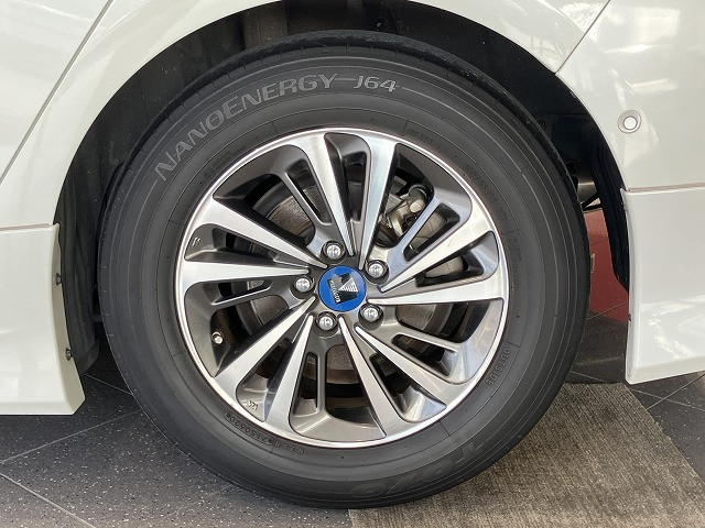 トヨタ プリウス 1.8 Aの中古車