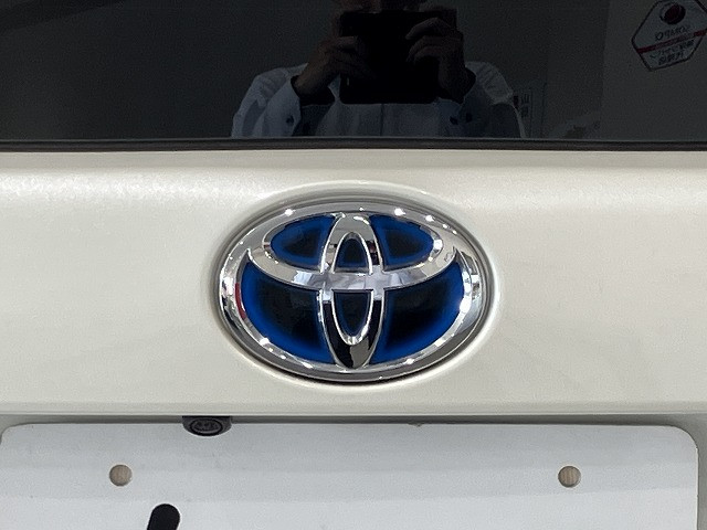 トヨタ プリウス 1.8 Aの中古車