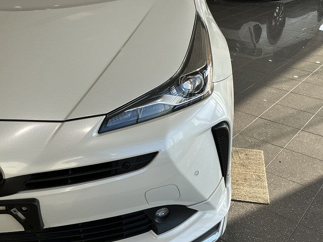 トヨタ プリウス 1.8 Aの中古車