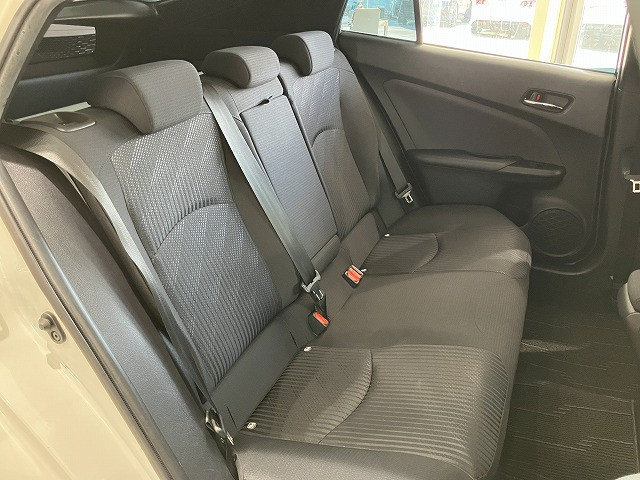 トヨタ プリウス 1.8 Aの中古車