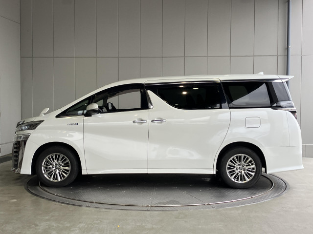 トヨタ ヴェルファイア ハイブリッド 2.5 Z E-Four 4WDの中古車