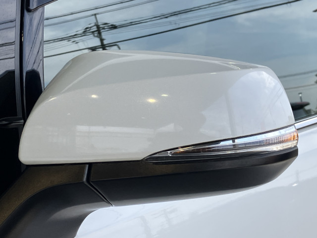 トヨタ ヴェルファイア ハイブリッド 2.5 Z E-Four 4WDの中古車