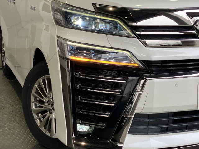 トヨタ ヴェルファイア ハイブリッド 2.5 Z E-Four 4WDの中古車