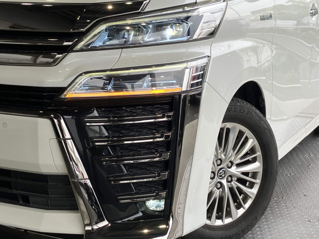 トヨタ ヴェルファイア ハイブリッド 2.5 Z E-Four 4WDの中古車