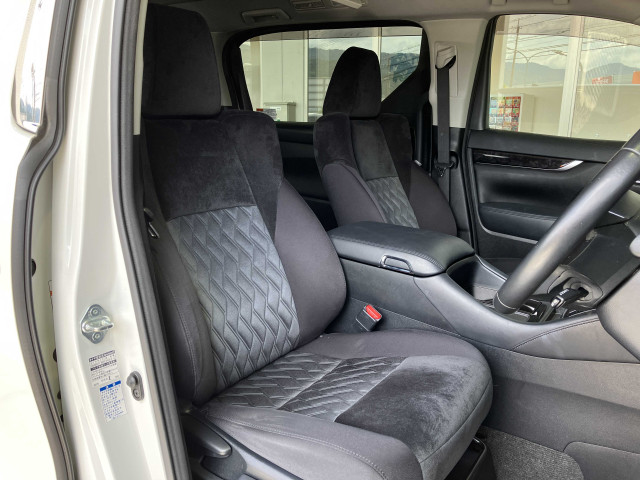 トヨタ ヴェルファイア ハイブリッド 2.5 Z E-Four 4WDの中古車