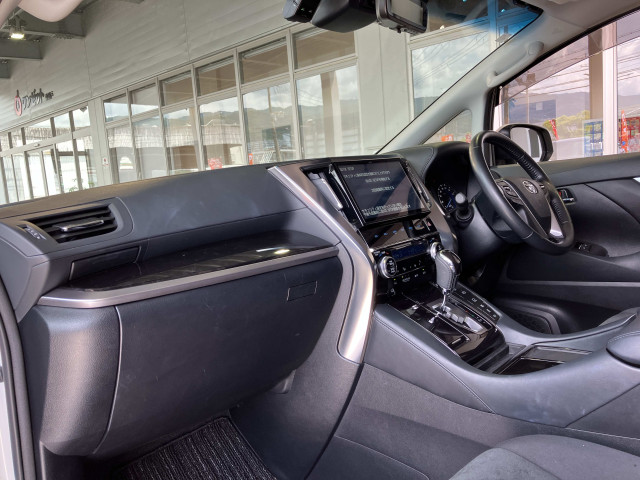 トヨタ ヴェルファイア ハイブリッド 2.5 Z E-Four 4WDの中古車