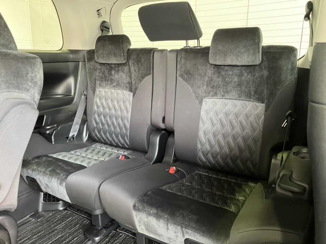 トヨタ ヴェルファイア ハイブリッド 2.5 Z E-Four 4WDの中古車