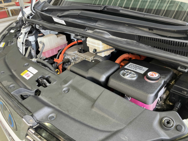 トヨタ ヴェルファイア ハイブリッド 2.5 Z E-Four 4WDの中古車