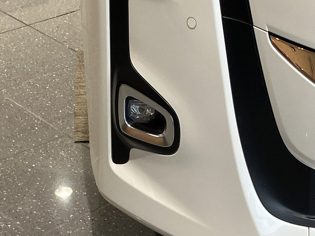 トヨタ ノア 1.8 ハイブリッド Zの中古車