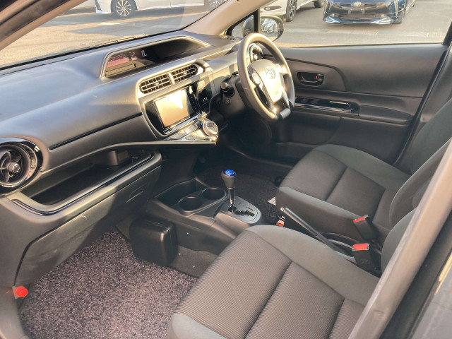 トヨタ アクア 1.5 S スタイルブラックの中古車