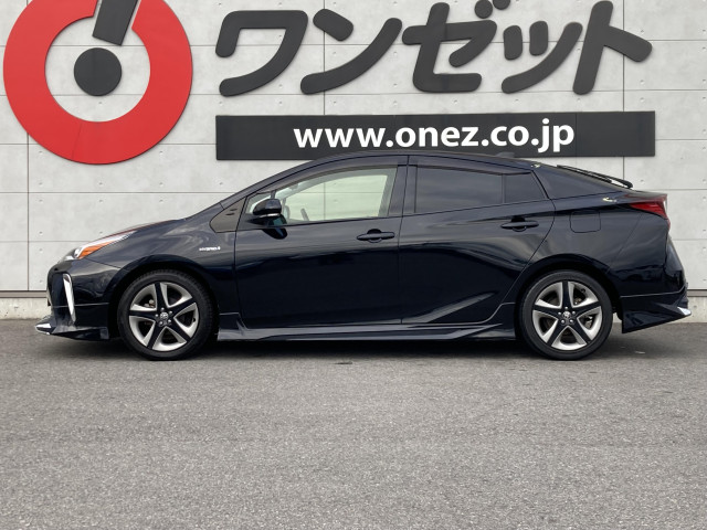 トヨタ プリウス 1.8 S ツーリングセレクションの中古車