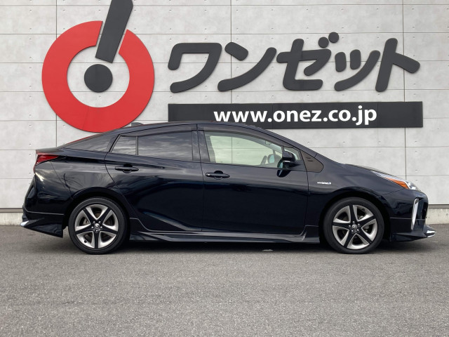 トヨタ プリウス 1.8 S ツーリングセレクションの中古車