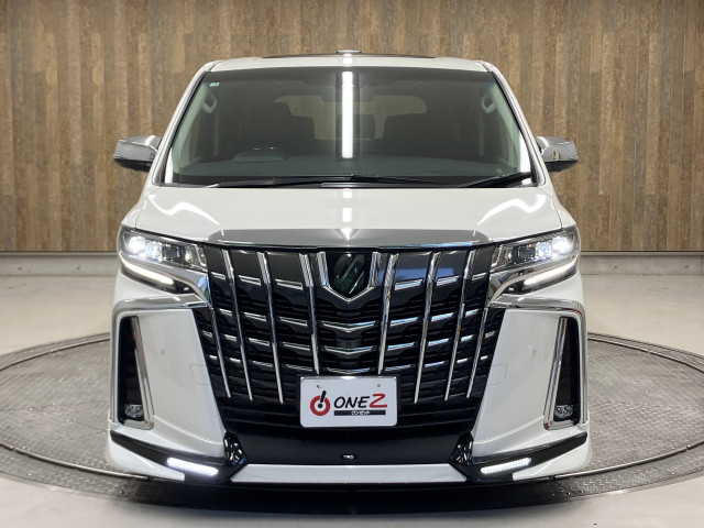 ご納車前には自社認証工場にてしっかり法定点検を行います！エンジンオイル・オイルエレメント・ワイパーゴム等の標準交換部品以外にも点検後交換が必要な消耗部品等も交換・整備致します