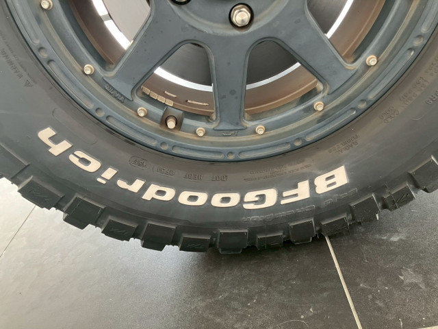 ジープ ラングラー アンリミテッド スポーツ 4WDの中古車