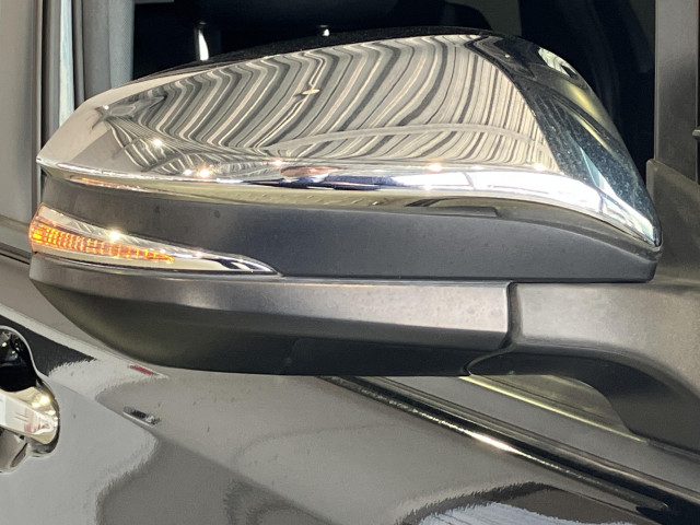 トヨタ ヴォクシー 1.8 ハイブリッド ZS 煌Ⅲの中古車