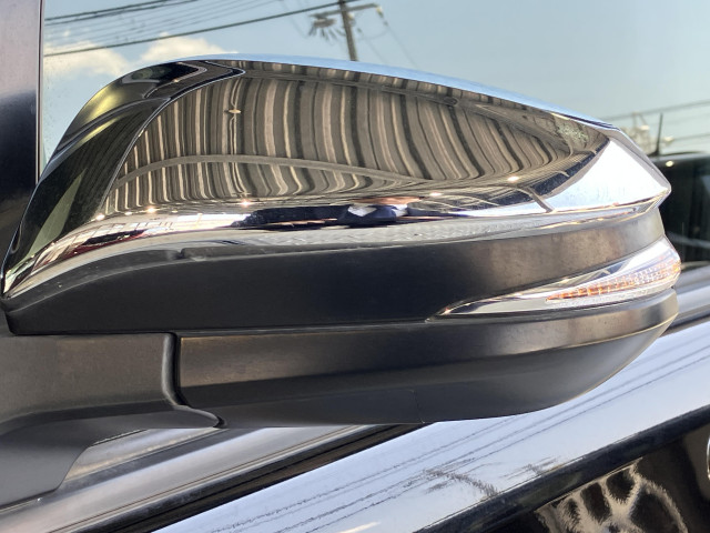 トヨタ ヴォクシー 1.8 ハイブリッド ZS 煌Ⅲの中古車