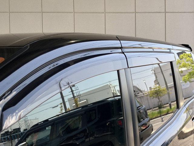 トヨタ ヴォクシー 1.8 ハイブリッド ZS 煌Ⅲの中古車