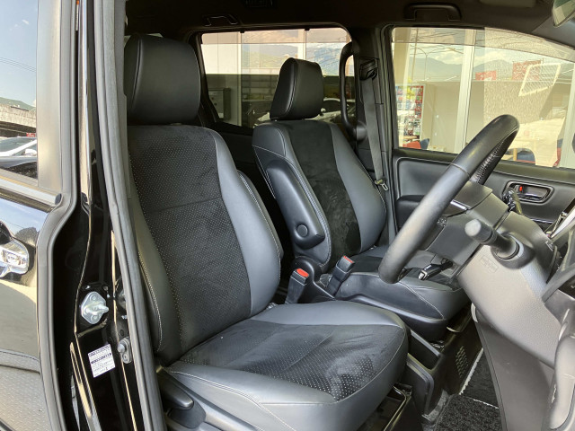 トヨタ ヴォクシー 1.8 ハイブリッド ZS 煌Ⅲの中古車