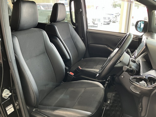 トヨタ ノア 2.0 Si WxBの中古車