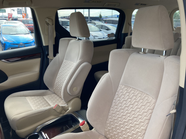 トヨタ ヴェルファイア 2.5 Xの中古車