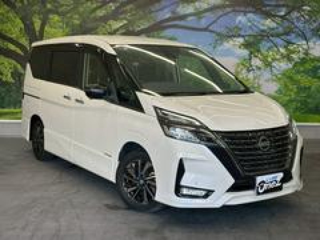 日産 セレナ ハイブリッド ハイウェイスターV アーバンクロム 8人の中古車