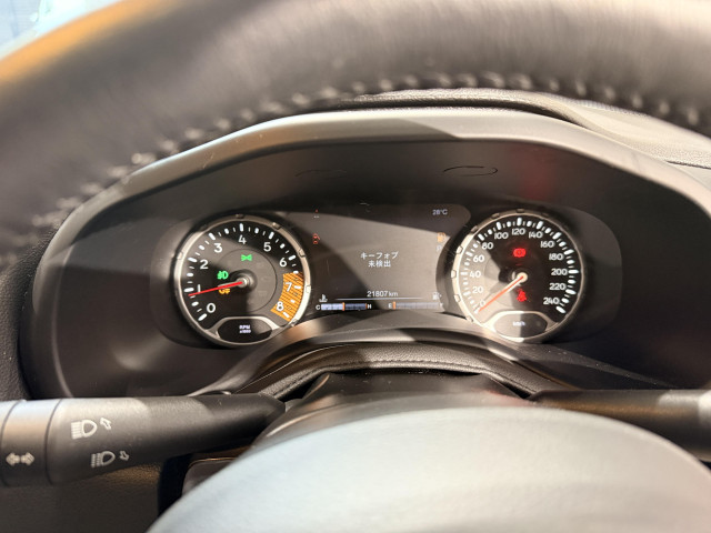 ジープ レネゲード リミテッドの中古車
