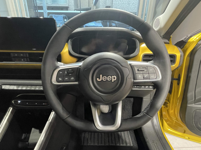 ジープ アベンジャー ローンチ エディションの中古車