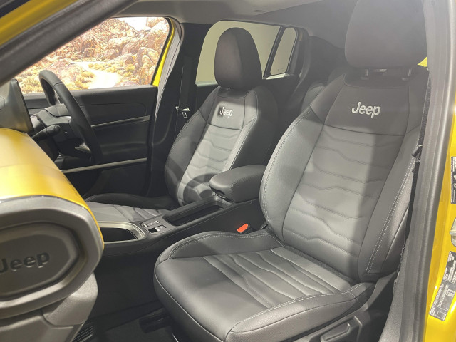 ジープ アベンジャー ローンチ エディションの中古車