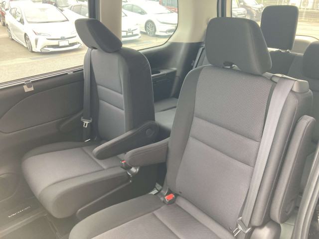 日産 セレナ 1.2 e-POWER XVの中古車