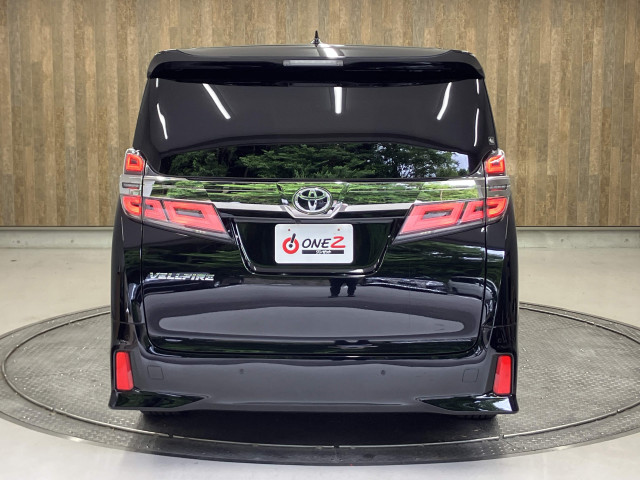 当社の在庫は、全車第三者機関の査定を通った車両ですので、状態に関しましては確かな一台を御案内致しております。
