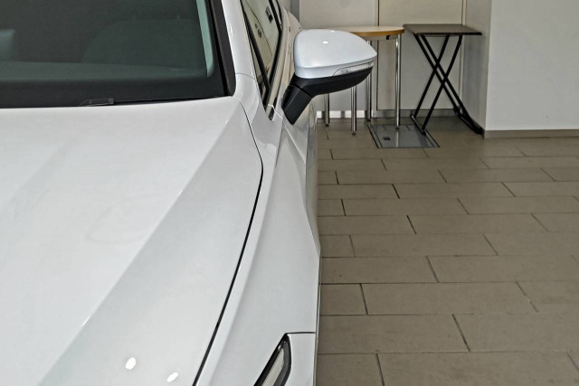 フォルクスワーゲン ゴルフヴァリアント eTSI スタイルの中古車