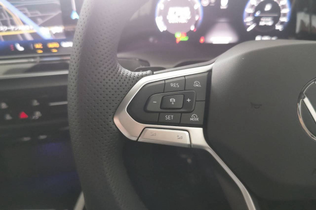 フォルクスワーゲン ゴルフ eTSI Rラインの中古車