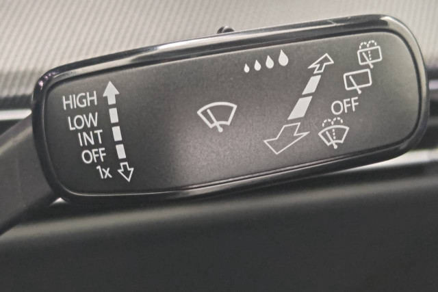 フォルクスワーゲン ゴルフ eTSI Rラインの中古車