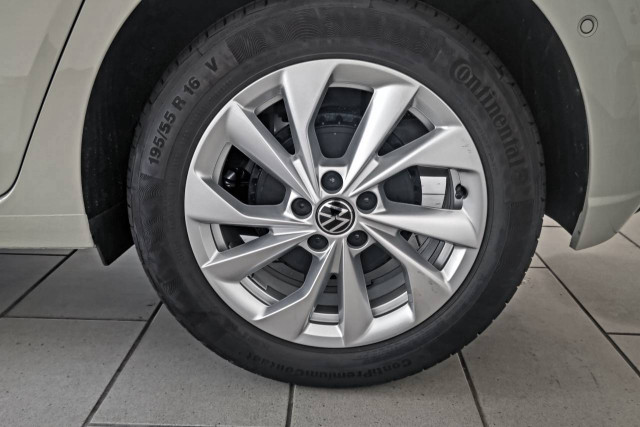 フォルクスワーゲン ポロ TSI スタイルの中古車