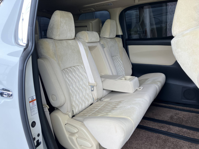 トヨタ アルファード 2.5 Xの中古車