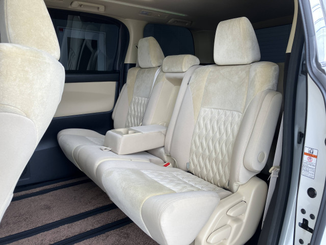 トヨタ アルファード 2.5 Xの中古車