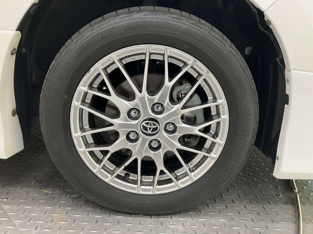 トヨタ ヴォクシー 1.8 ハイブリッド ZS 煌Ⅲの中古車