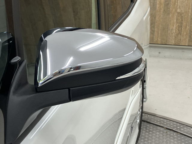 トヨタ ヴォクシー 1.8 ハイブリッド ZS 煌Ⅲの中古車