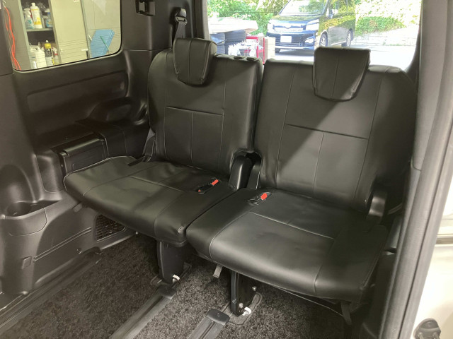 トヨタ ヴォクシー 1.8 ハイブリッド ZS 煌Ⅲの中古車