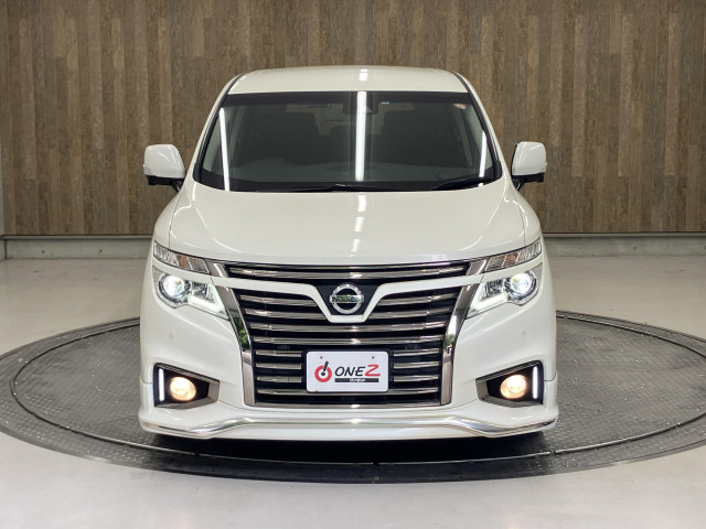 ご納車前には自社認証工場にてしっかり法定点検を行います！エンジンオイル・オイルエレメント・ワイパーゴム等の標準交換部品以外にも点検後交換が必要な消耗部品等も交換・整備致します