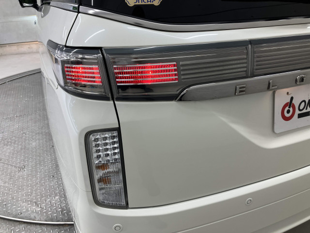 日産 エルグランド 2.5 250ハイウェイスターS アーバンクロムの中古車