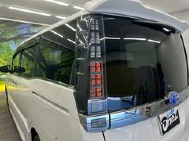 トヨタ ヴォクシー ZS“煌”の中古車