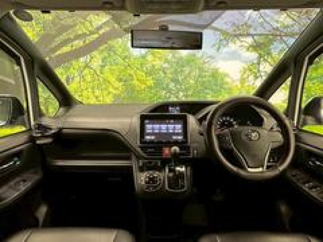 トヨタ ヴォクシー ZS“煌”の中古車