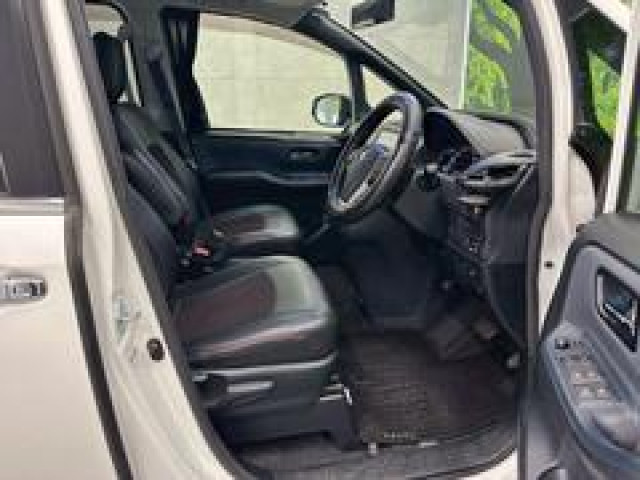 トヨタ ヴォクシー ZS“煌”の中古車
