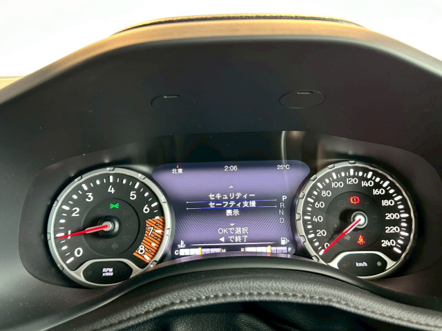 ジープ レネゲード リミテッドの中古車