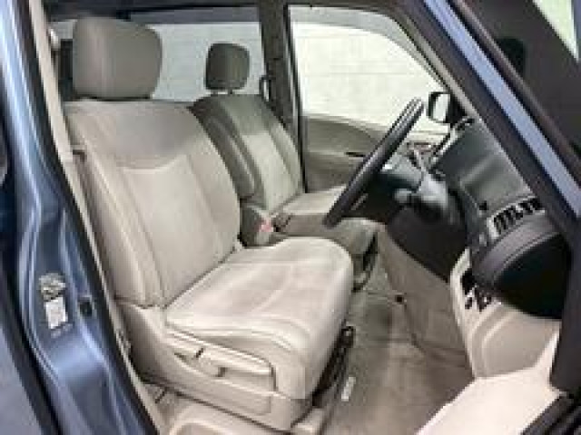 日産 セレナハイブリッド 2.0 20G S-HYBRIDの中古車