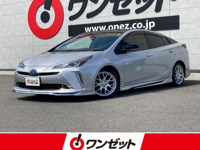 トヨタ プリウス 1.8 S ツーリングセレクションの中古車