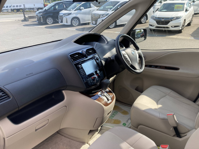 日産 セレナ 2.0 20G S-HYBRIDの中古車